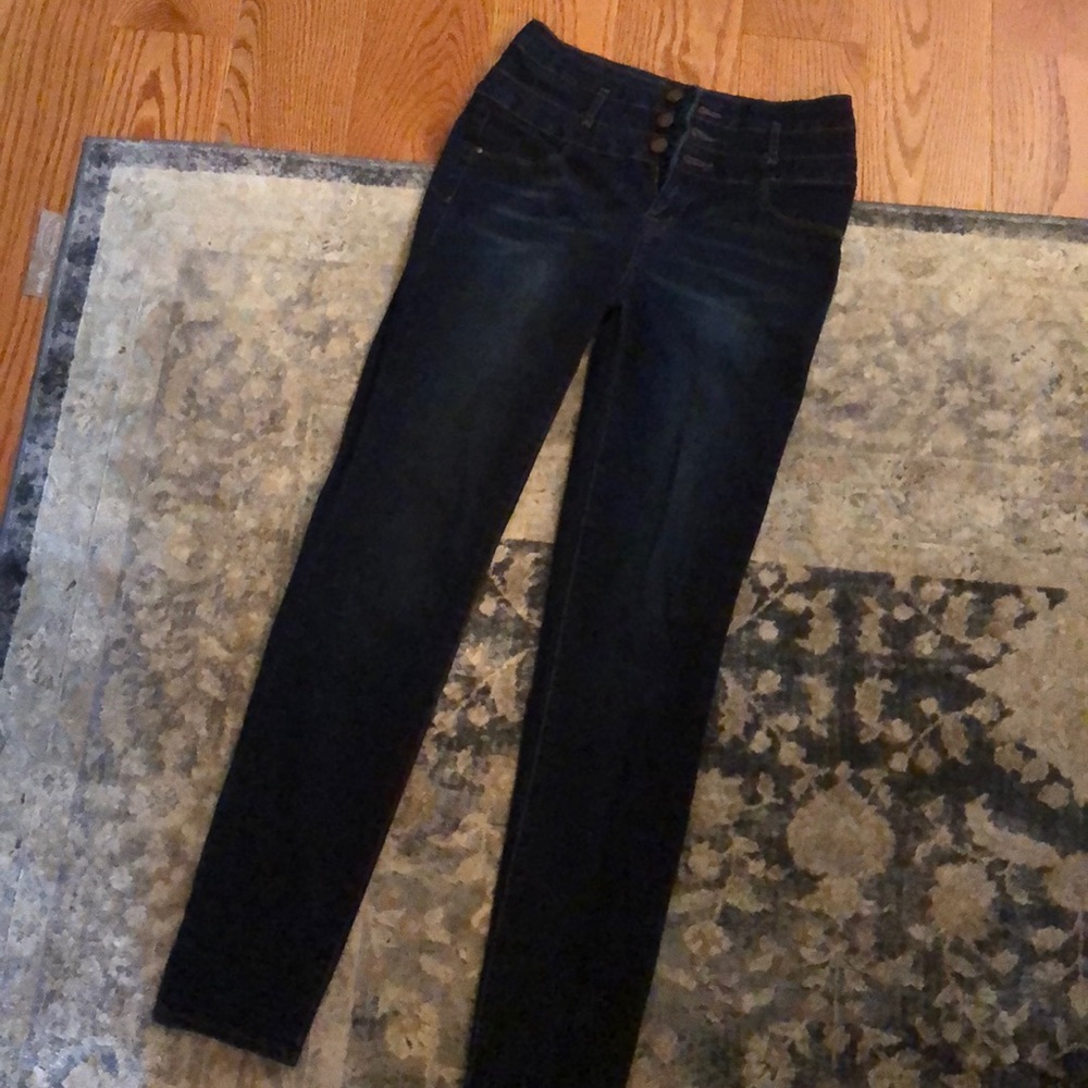 Refuge high waisted jeans size 4